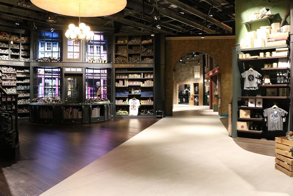 THE STUDIO SHOP